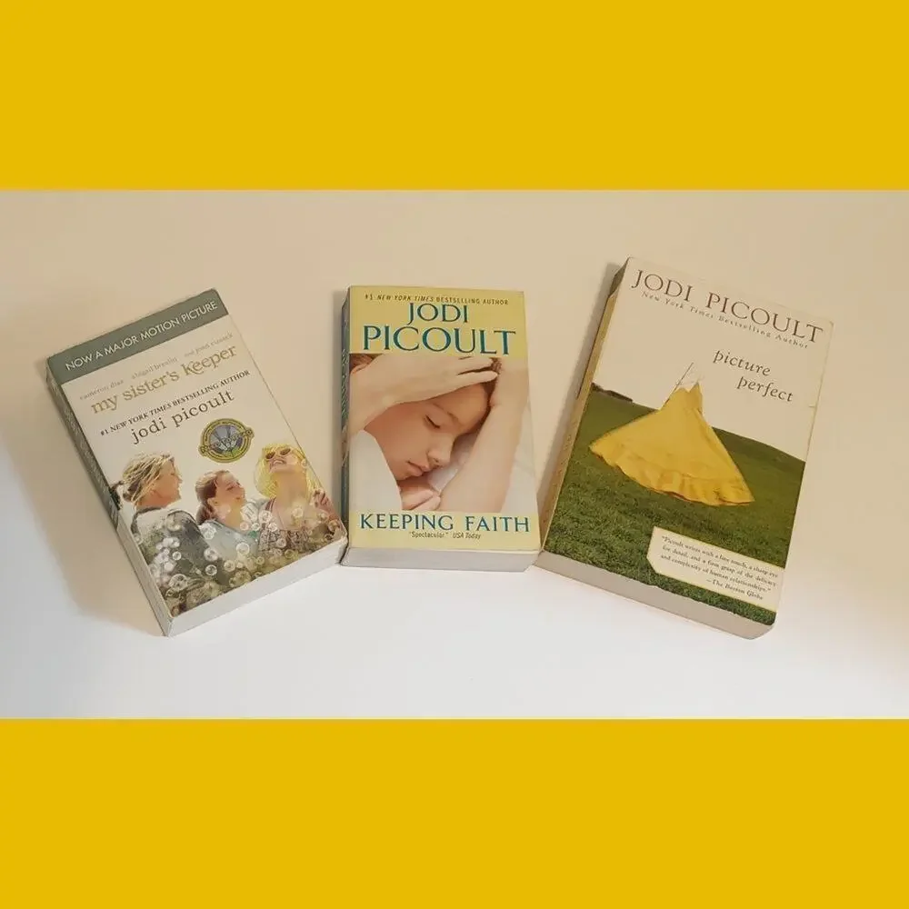 Jodi Picoult book lot/set of 3 paperbacks‎
